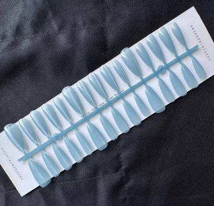 Sleek Pastel Blue Long Almond Press-On Nails Set 30 Pieces (C134a)