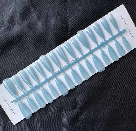 Sleek Pastel Blue Long Almond Press-On Nails Set 30 Pieces (C134a)