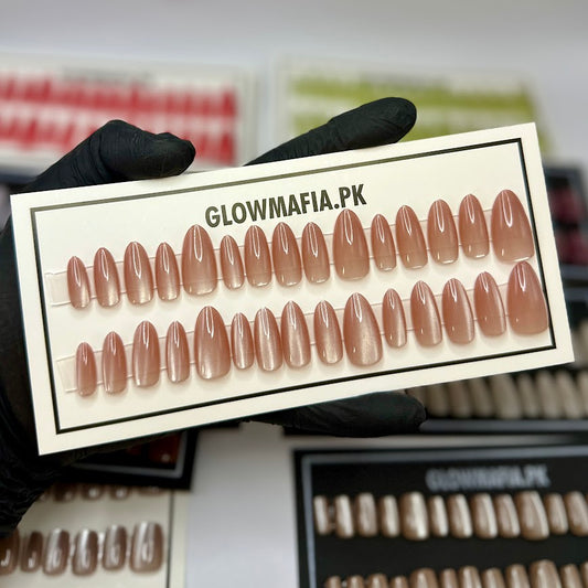 Soft Light Pink Cat-Eye Press-On Nails Set 30 Pieces (T1032)