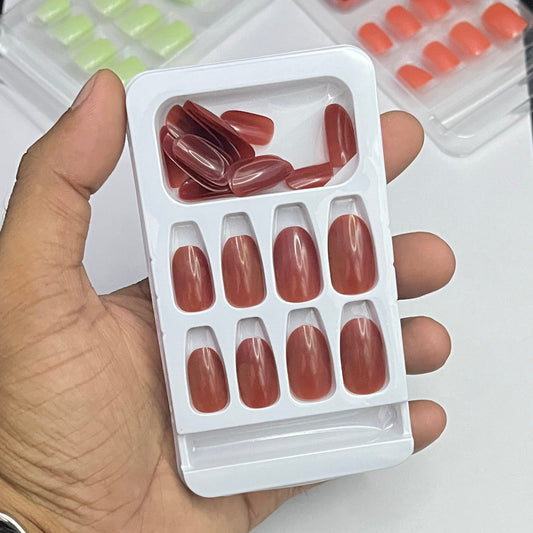 fake nails red brown