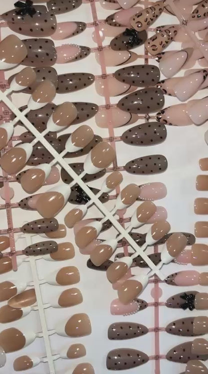 Classic nude French Press-On Nails Set 12 pcs - Free Sticker Sheet
