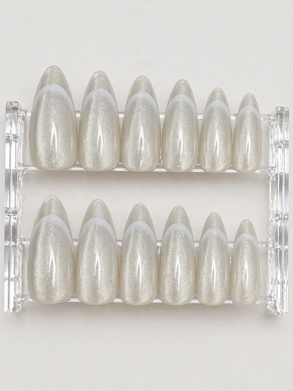 Cat Eye Sage Grey Press-On nails Set 12 pcs - Free Sticker Sheet