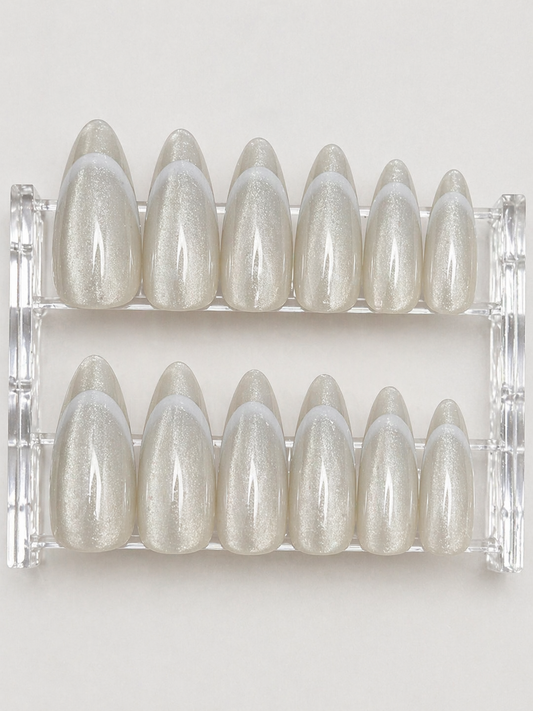 Cat Eye Sage Grey Press-On nails Set 12 pcs - Free Sticker Sheet