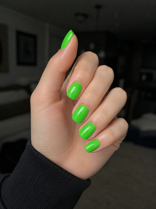 Lime Green Press-On Set 24 pcs - Free Sticker Sheet